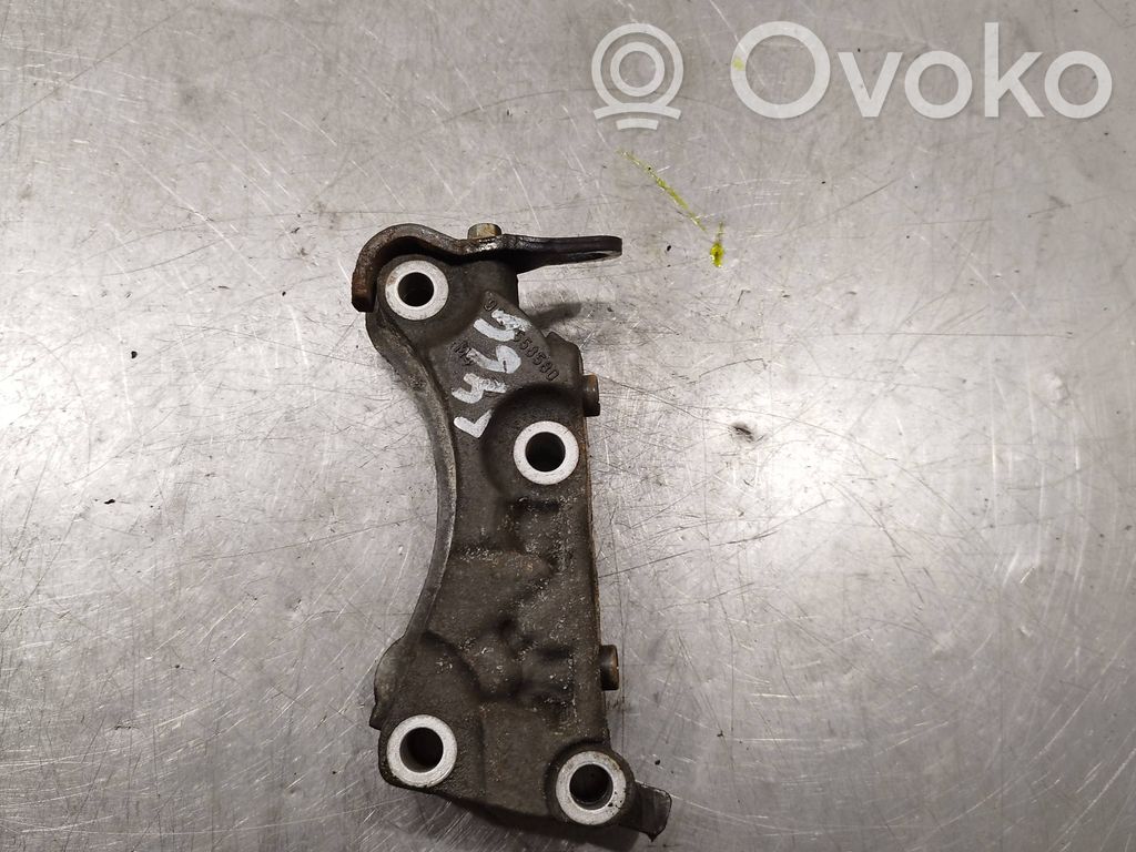 Peugeot 208 I Engine mounting bracket 