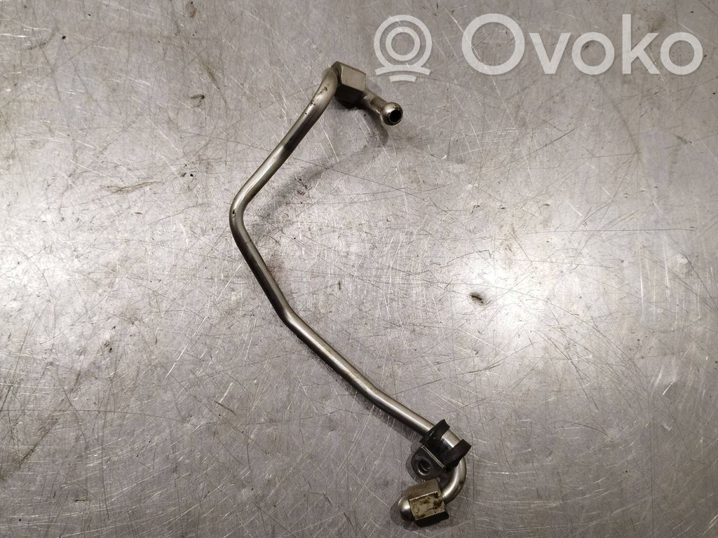 Audi A4 S4 B8 8K Conductă alimentare combustibil 