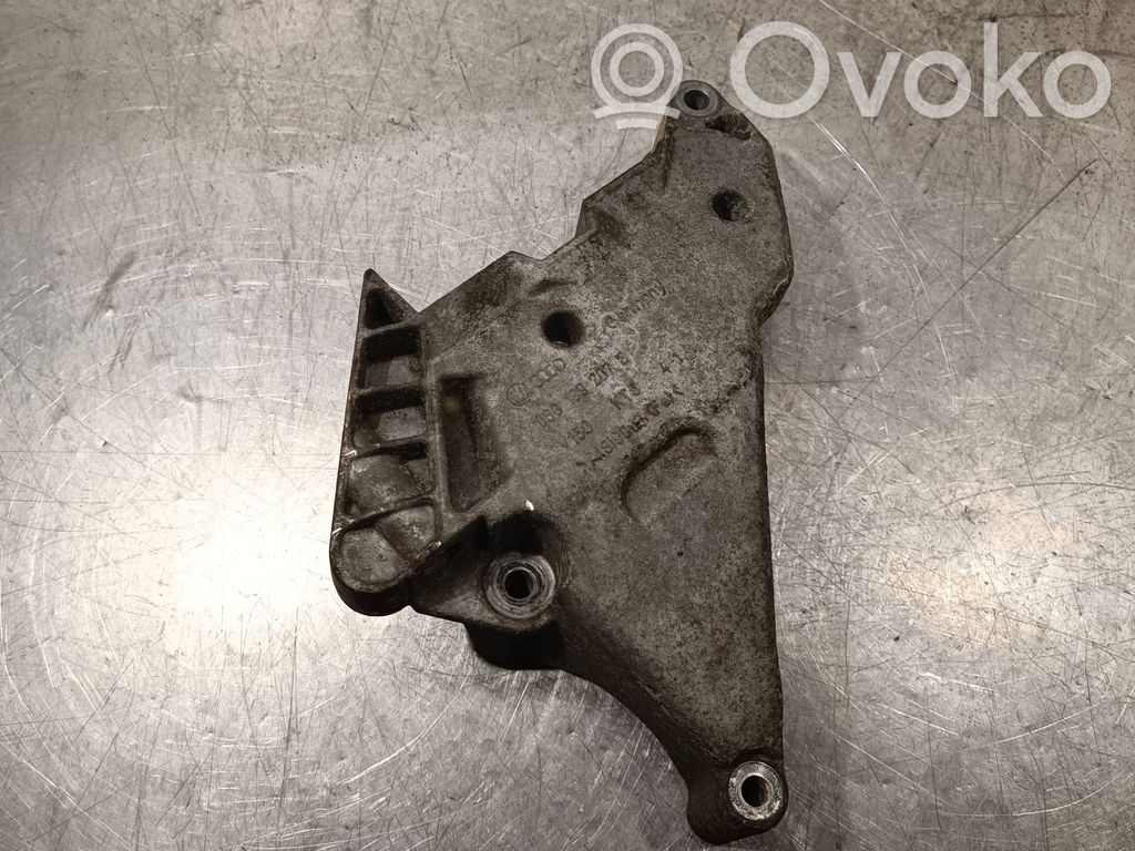 Audi A3 S3 8P Engine mounting bracket 