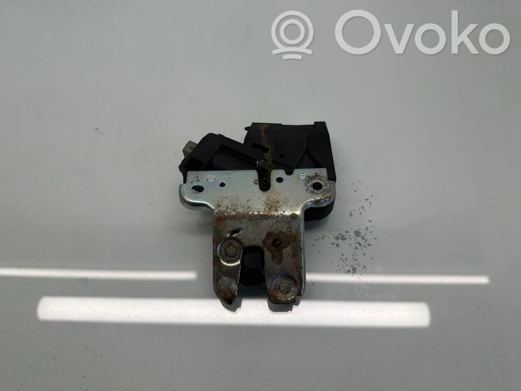 Audi A4 S4 B8 8K Tailgate/trunk/boot lock/catch/latch 