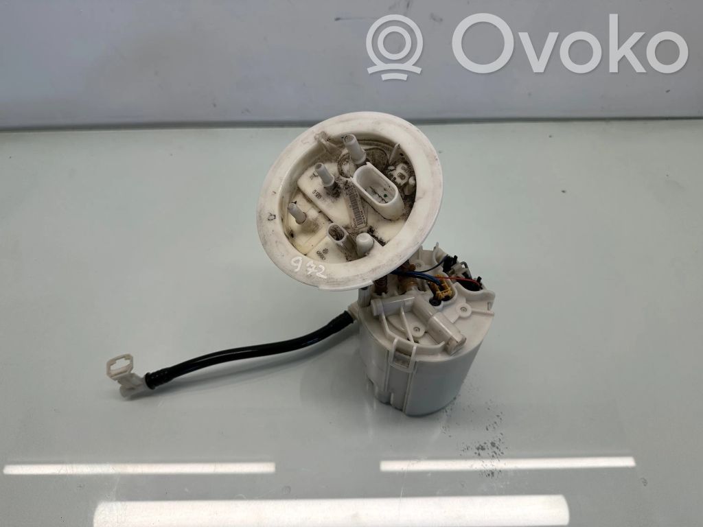 Audi A4 S4 B8 8K Pompe à carburant 