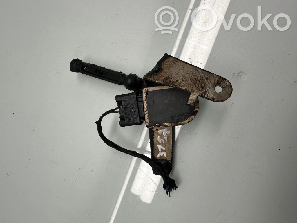 BMW 5 G30 G31 G38 Sensor de nivel del faro delantero/principal 