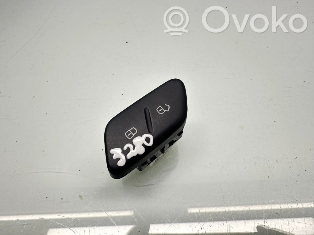 Volkswagen Polo V 6R Central locking switch button 