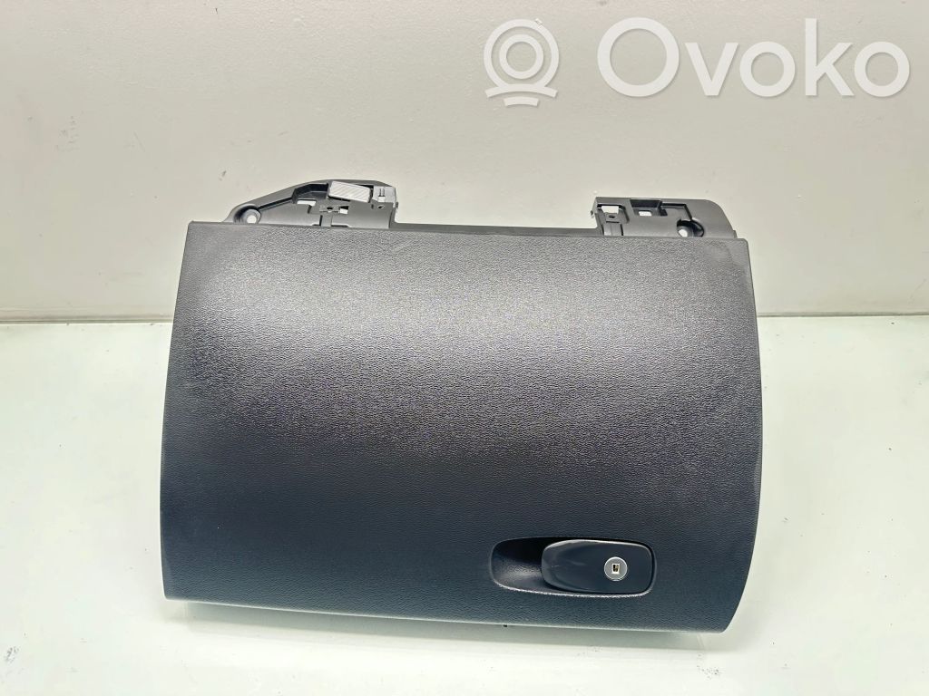 Volvo XC60 Daiktadėžė 