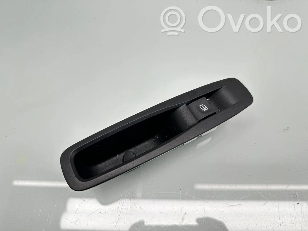 Renault Megane IV Electric window control switch 