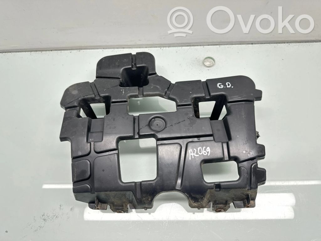 Renault Megane IV Rear bumper mounting bracket 