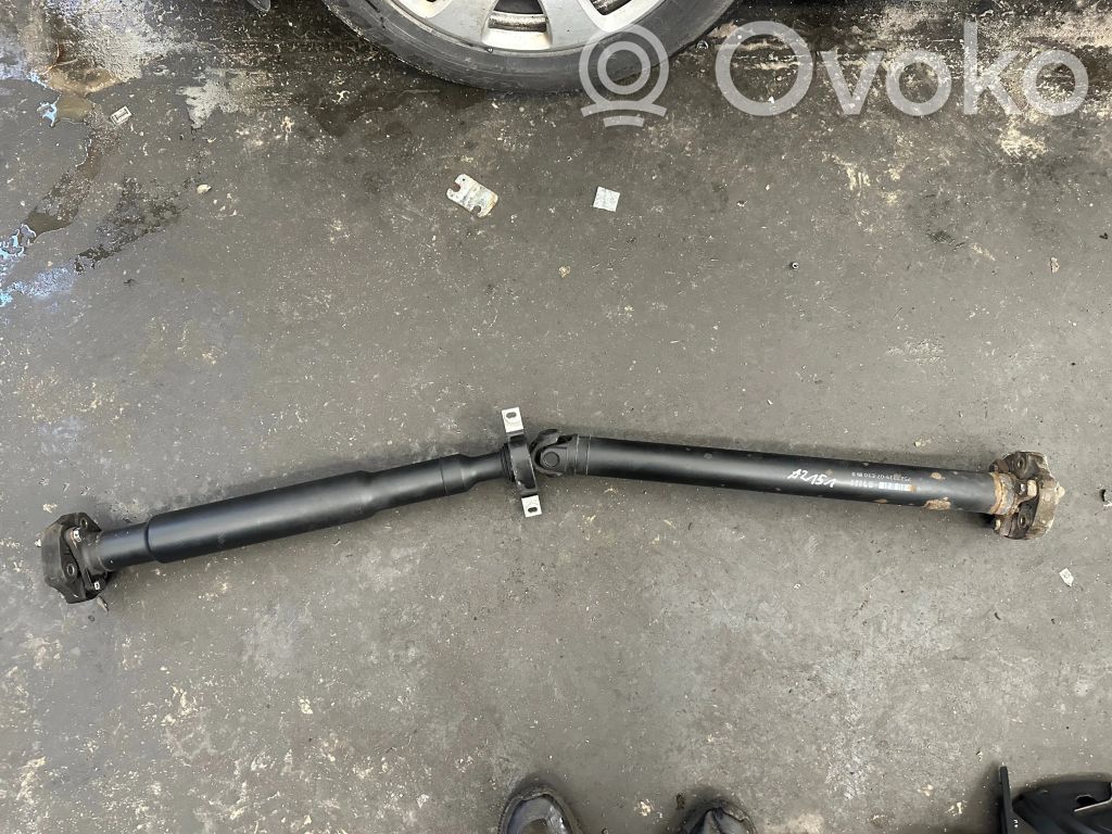 BMW 3 E90 E91 Kardanas komplekte 
