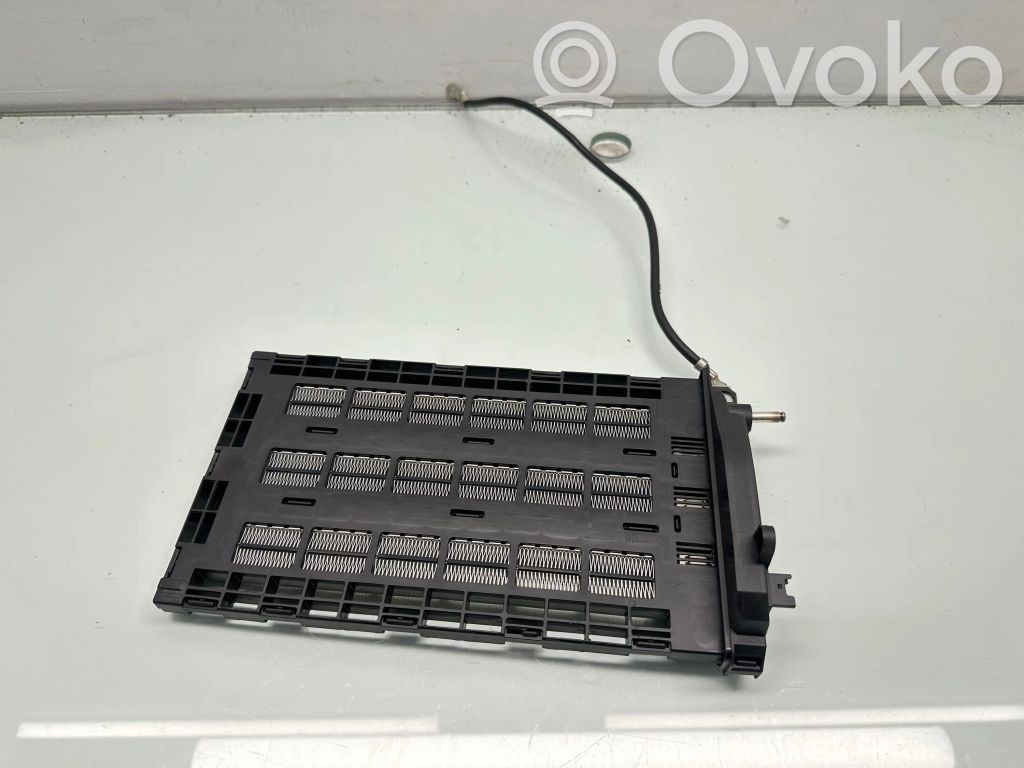 BMW 3 E90 E91 Elektrinis salono pečiuko radiatorius 