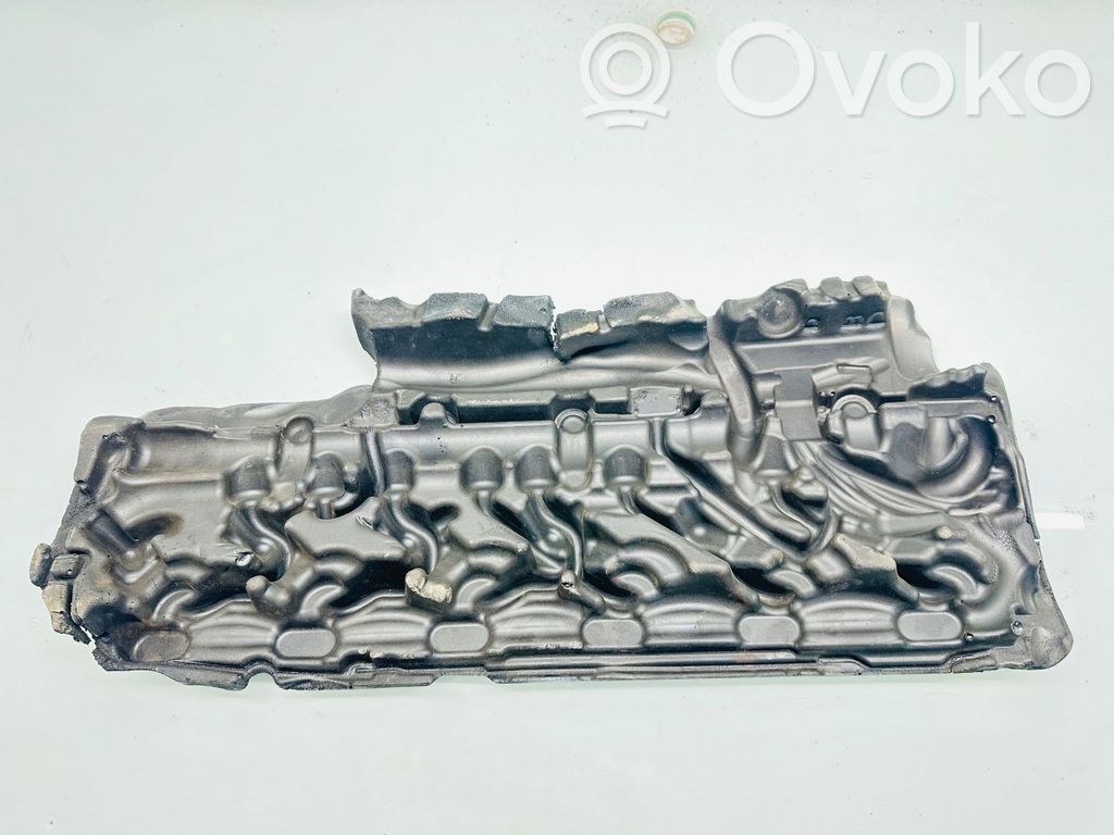 BMW X5 F15 Izolacja termiczna / wygłuszenie pokrywy / maski silnika 