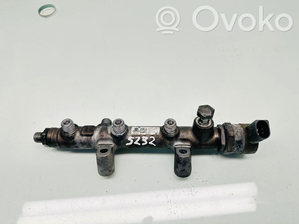 Audi A7 S7 4G Fuel main line pipe 