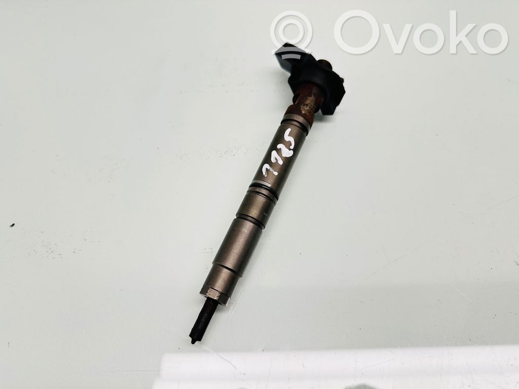 Audi A7 S7 4G Fuel injector 