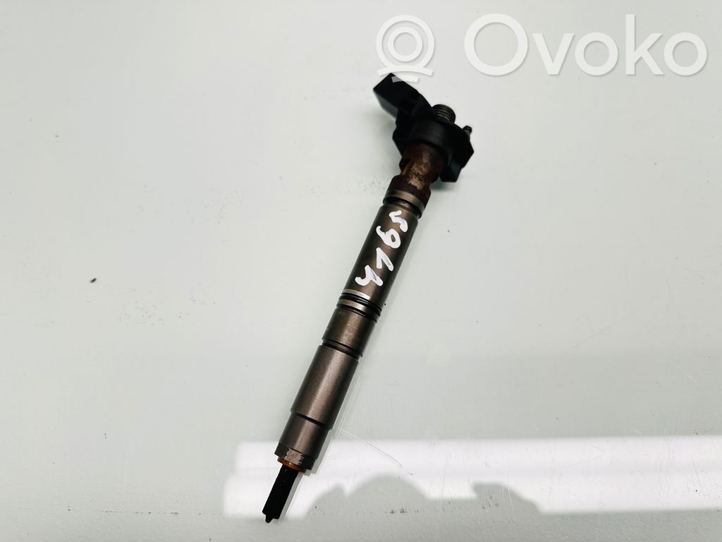 Audi A7 S7 4G Fuel injector 