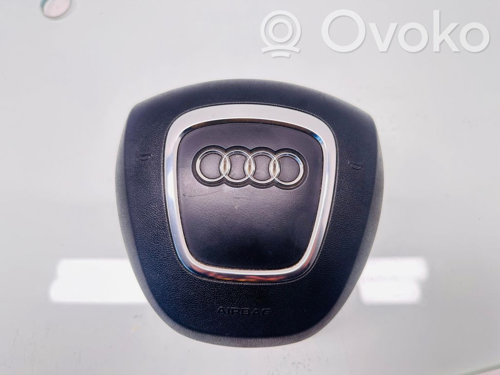 Audi Q7 4L Vairo oro pagalvė 