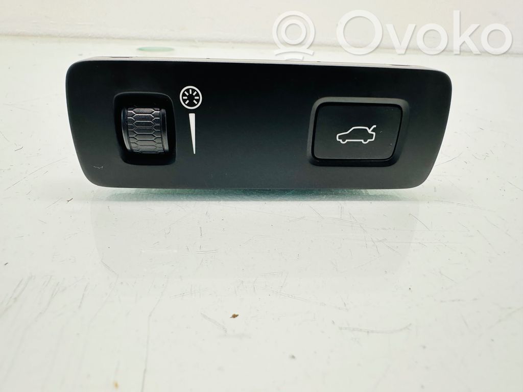 Volvo S90, V90 Tailgate opening switch 