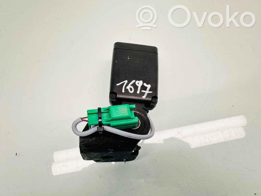 Volvo V60 Rear seatbelt buckle 