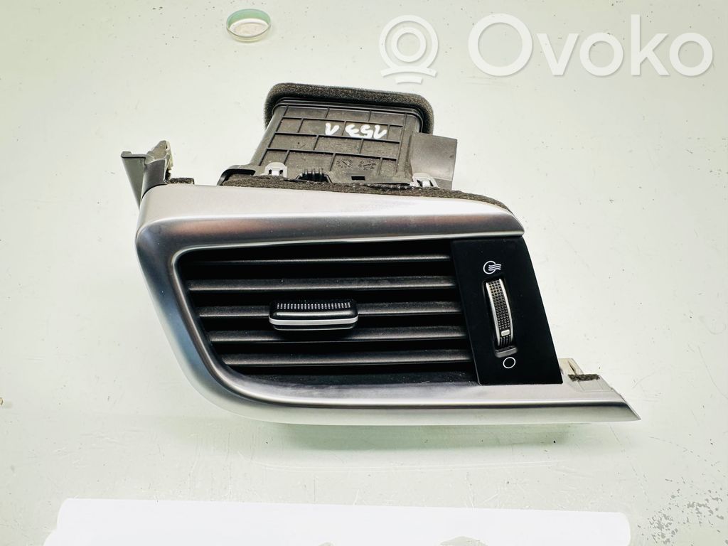 KIA Optima Moldura protectora de la rejilla de ventilación lateral del panel 