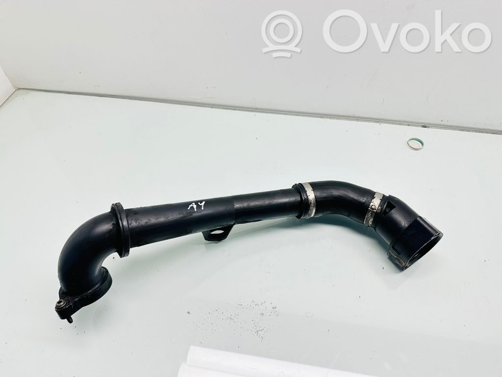 Volkswagen PASSAT B8 Intercooler hose/pipe 