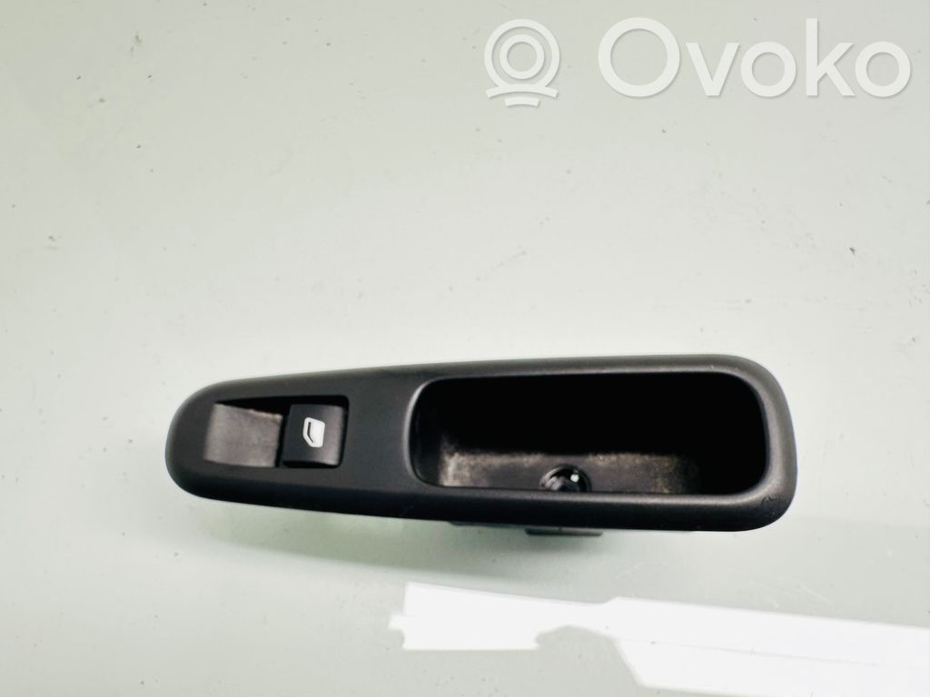 Electric window control switch   98007337ZD