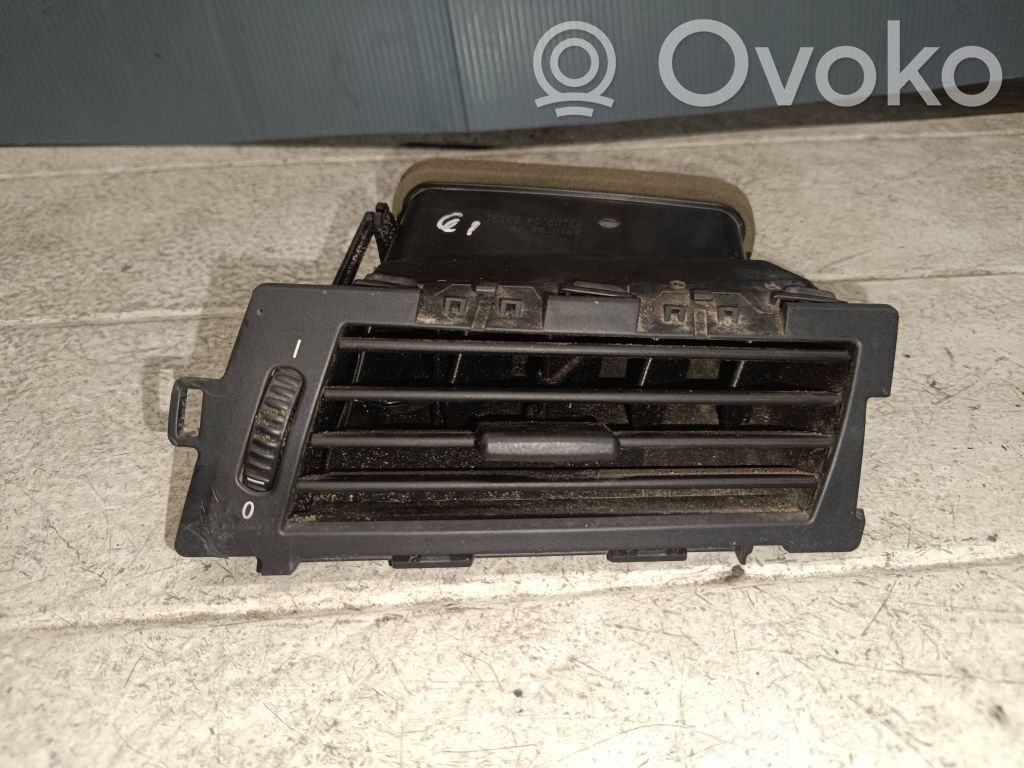 BMW 5 E60 E61 Šoninės oro grotelės 