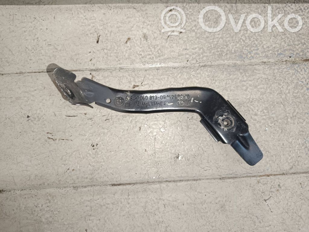 BMW 5 E60 E61 Fender mounting bracket 