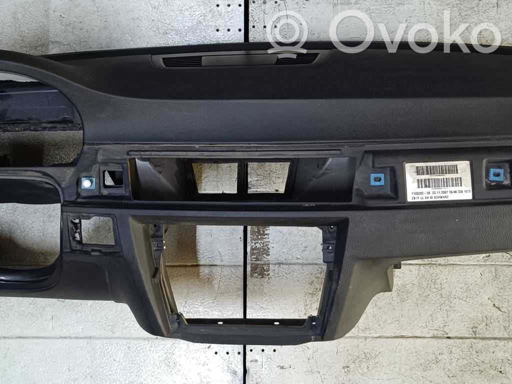 Dashboard   715520226
