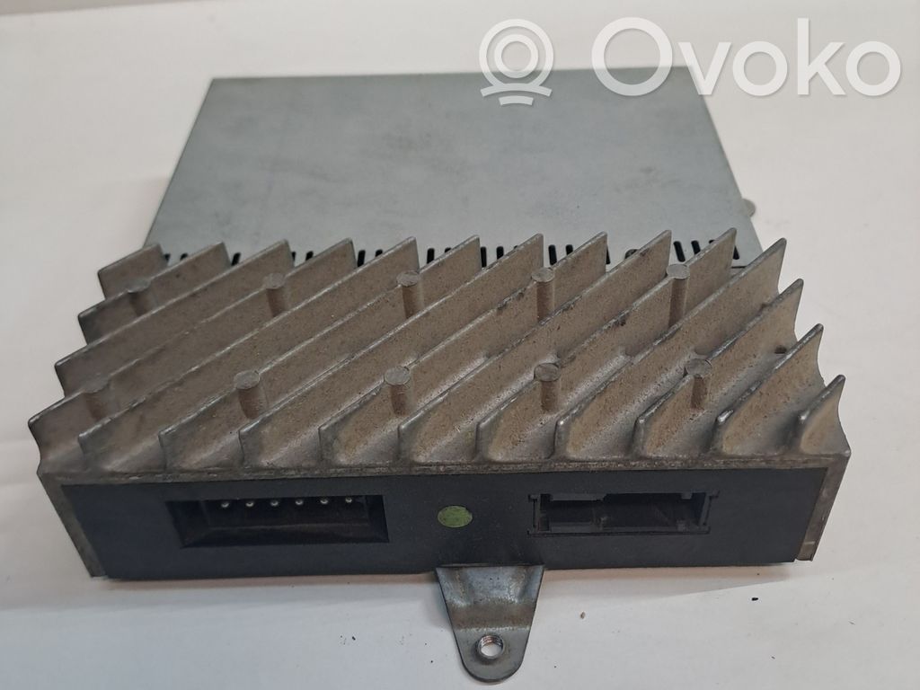 BMW 5 E39 Garso stiprintuvas 