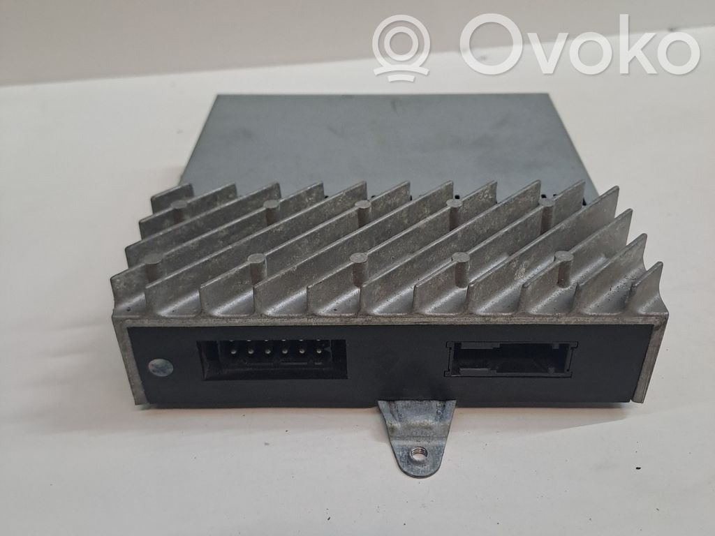 Sound amplifier   8374535
