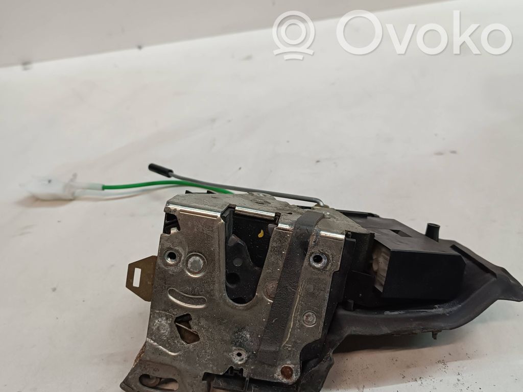 BMW 5 E39 Front door lock 