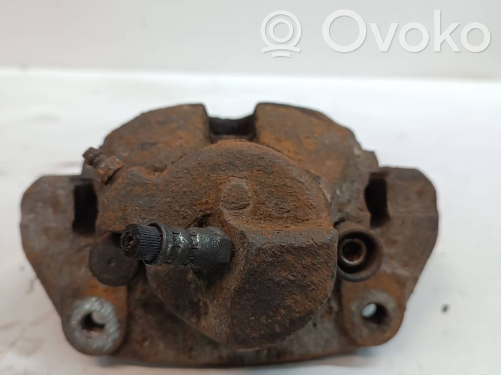 Front brake caliper   8936