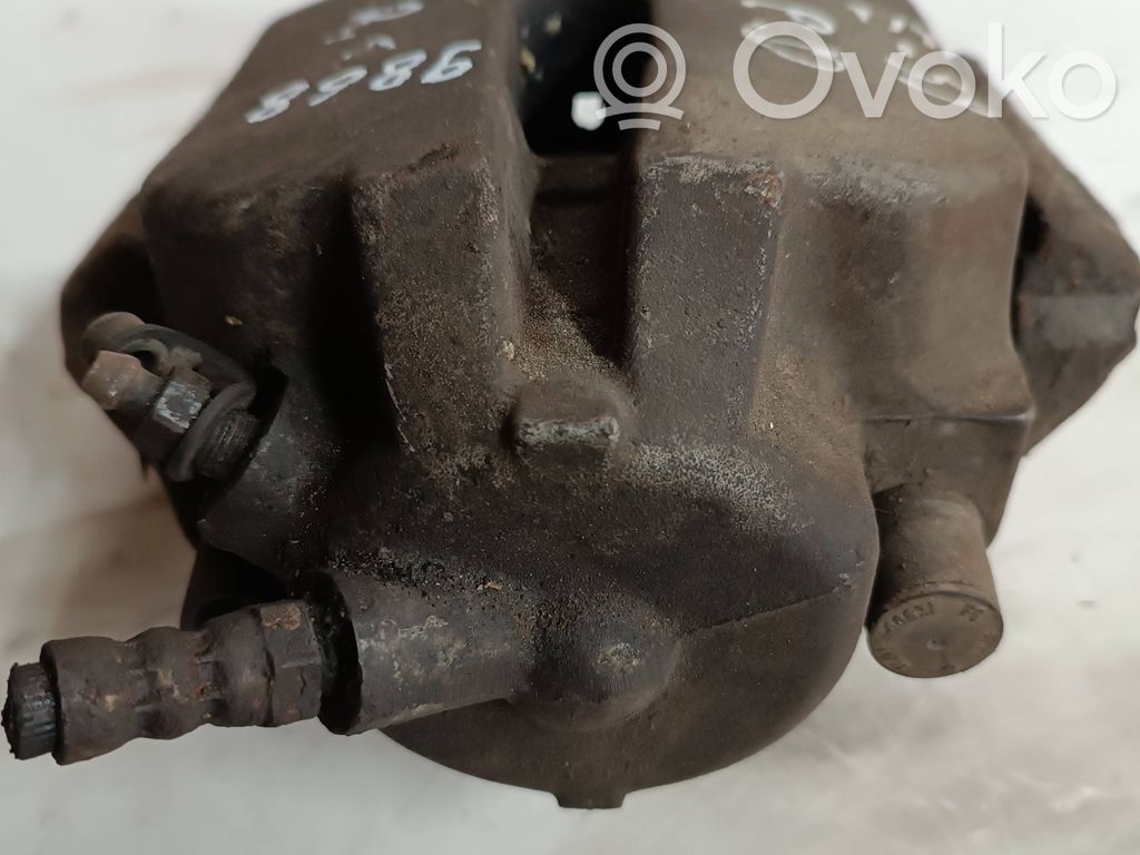 Front brake caliper   9868