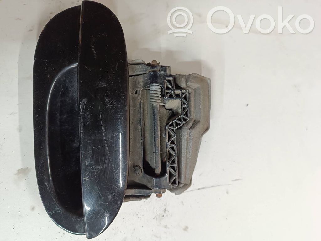 Manecilla externa puerta trasera   70126
