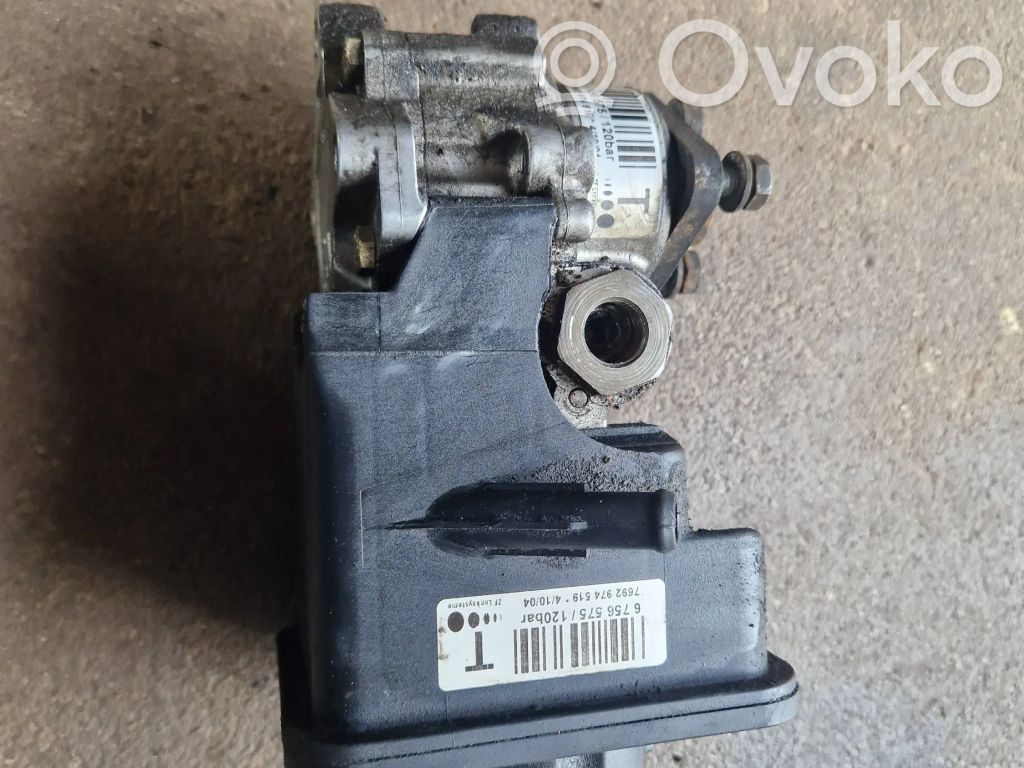 Power steering pump   6756575,7692974519,1095155,10954570,1095748,1095845,32411095155,32411095748,32411095749,32411095750,32416750938,32416754172,32416756575,32416756930,32416757465,32416761876,6757465,6757914,6761876,6762279