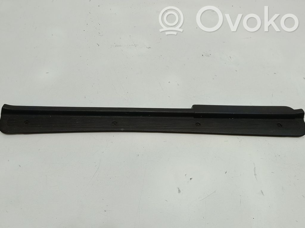 Mitsubishi 3000 GT Moldura del faldón lateral 