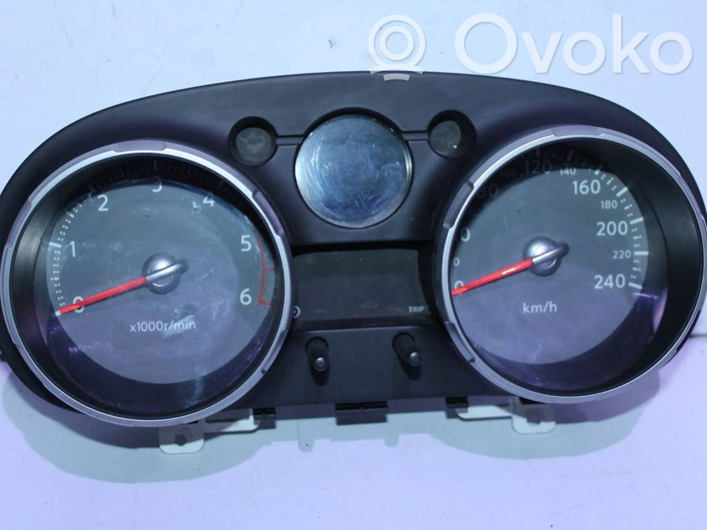 Nissan Qashqai Vitezometru (grup de instrumente) 