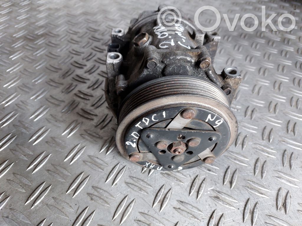 Ford C-MAX I Air conditioning (A/C) compressor (pump) 