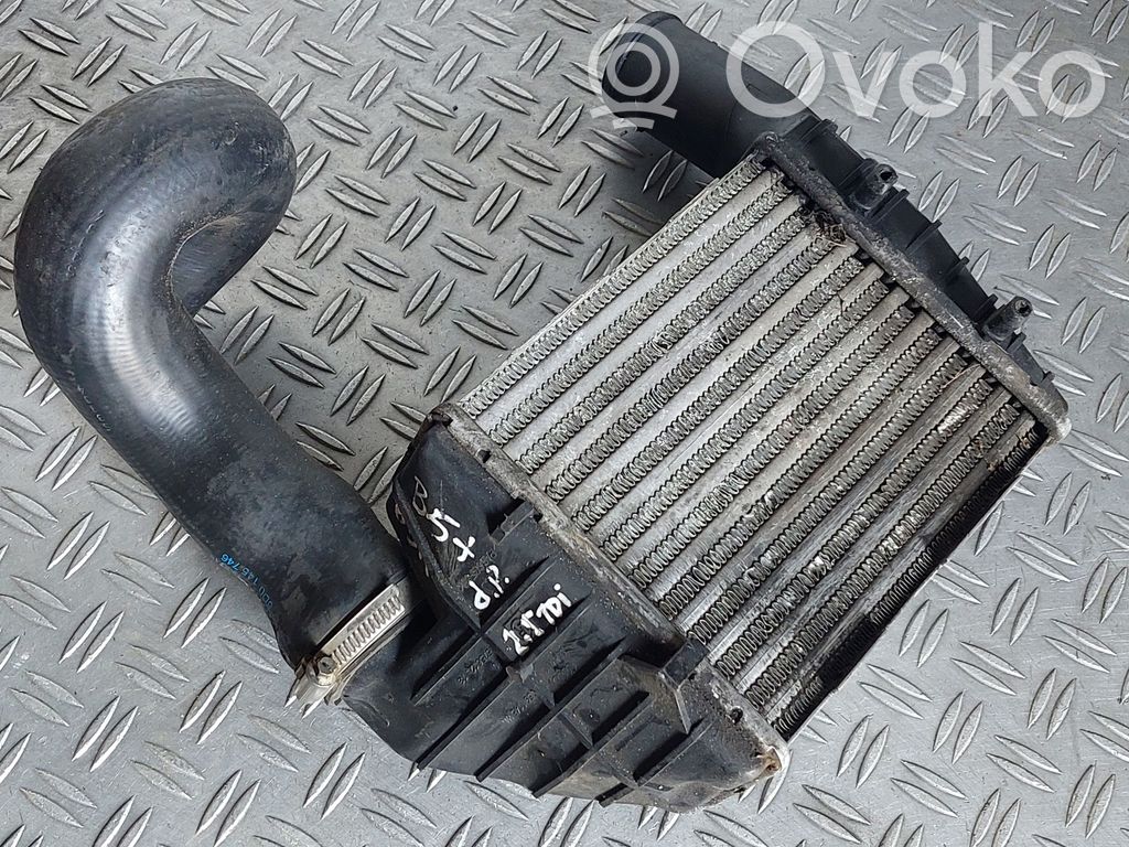 Volkswagen PASSAT B5.5 Intercooler radiator 