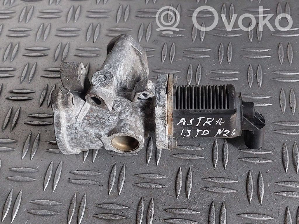 Opel Astra H EGR vožtuvas 