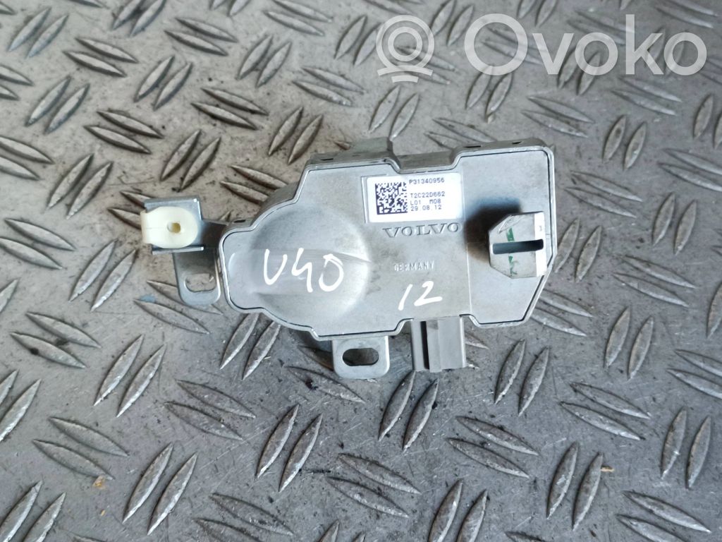 Volvo V40 Steering wheel lock 
