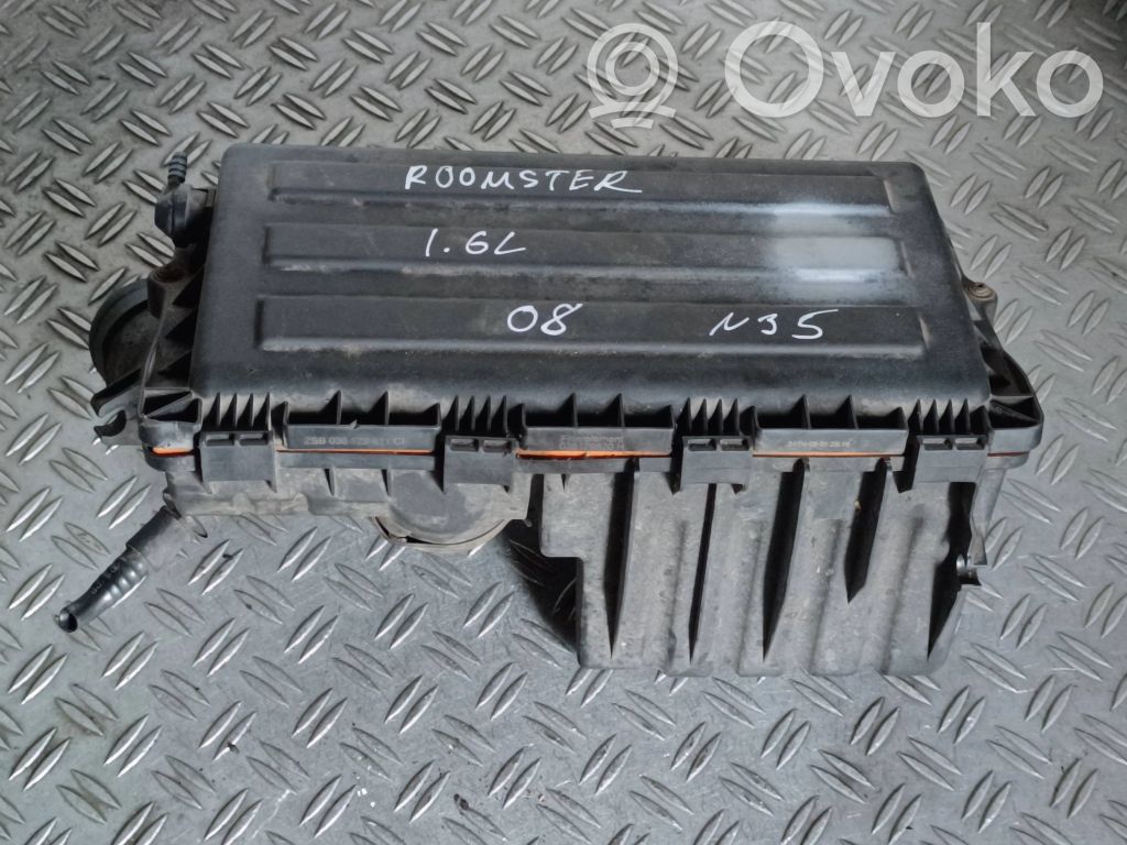 Skoda Roomster (5J) Luftfilterkasten 