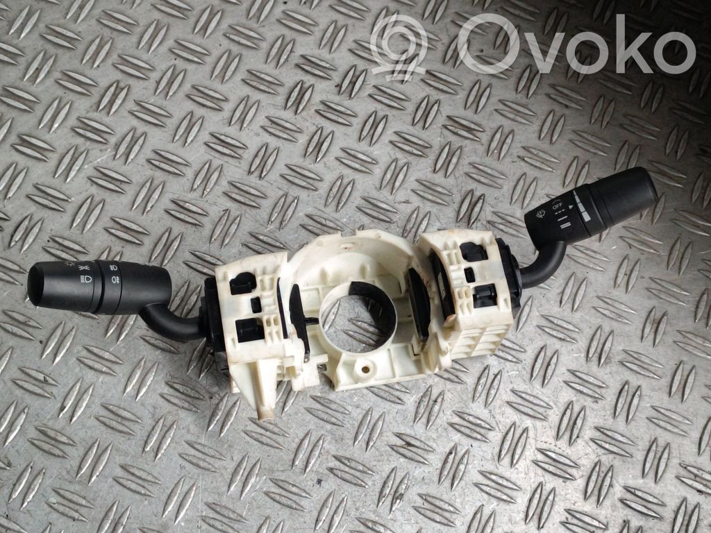 Mazda 6 Wiper turn signal indicator stalk/switch 