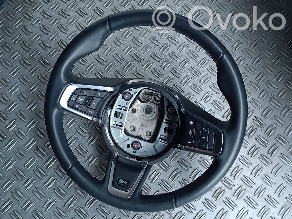 Jaguar F-Pace Stūre 