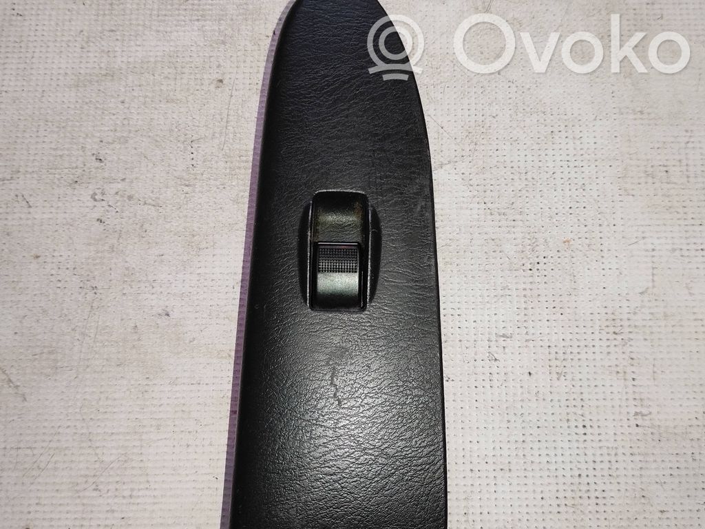 Electric window control switch   GE4V684L1