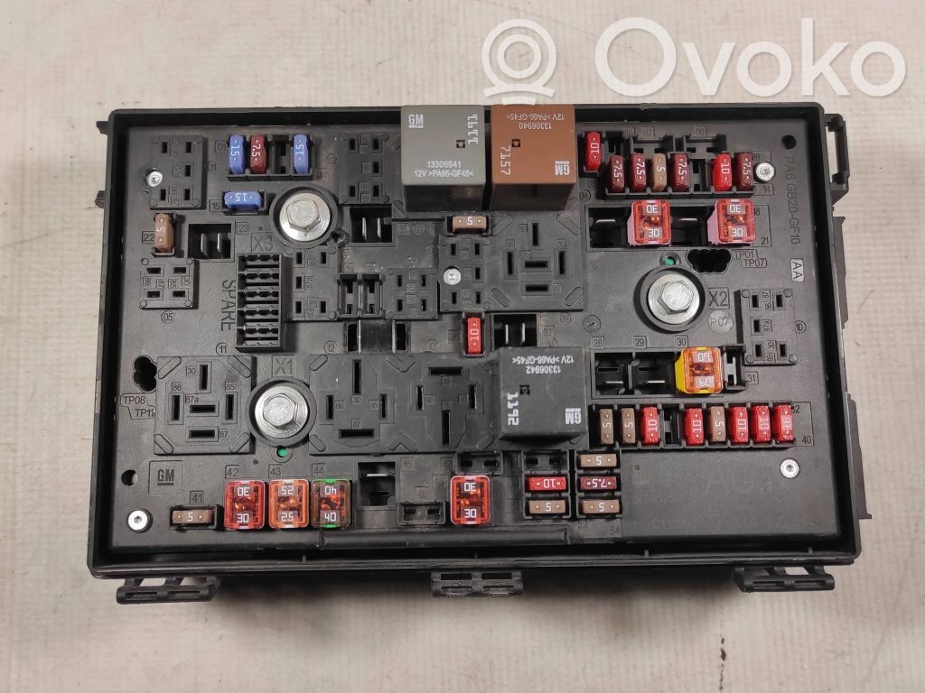 Chevrolet Volt I Fuse module 
