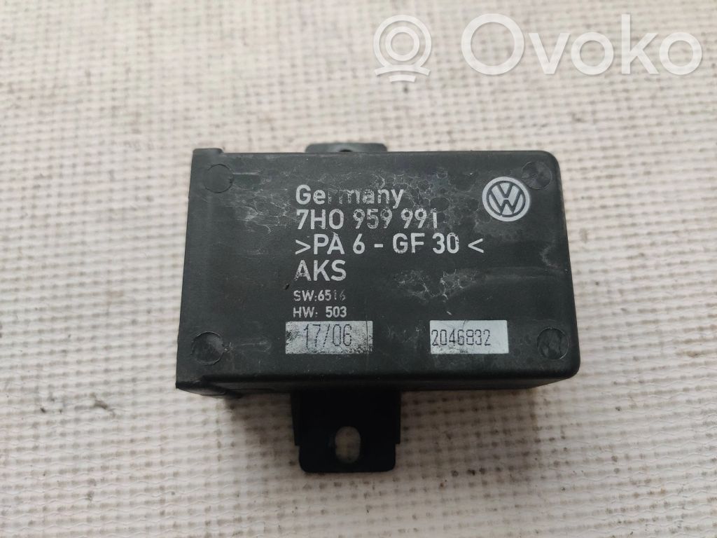 Volkswagen Transporter - Caravelle T5 Door control unit/module 