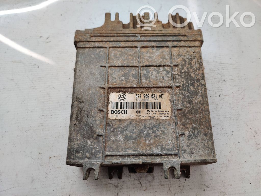 Volkswagen II LT Engine control unit/module 