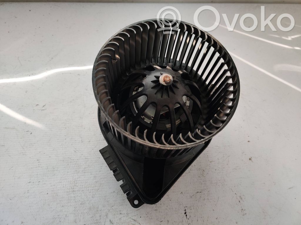 Volkswagen II LT Heater fan/blower 