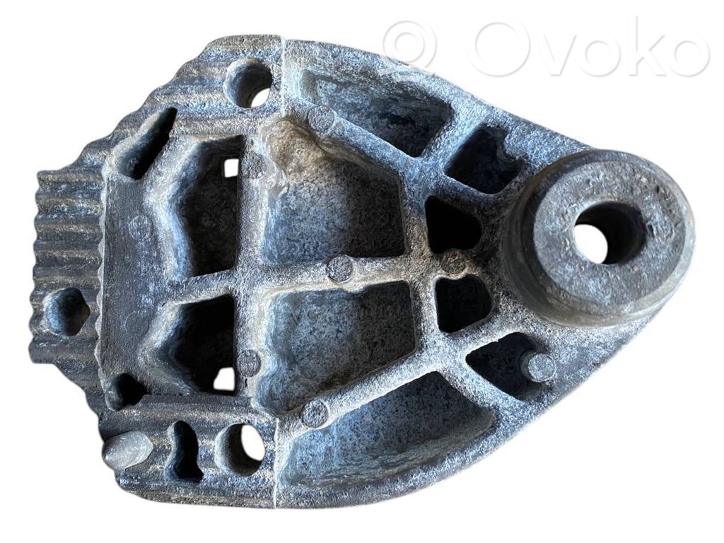 Renault Master II Engine mount bracket 