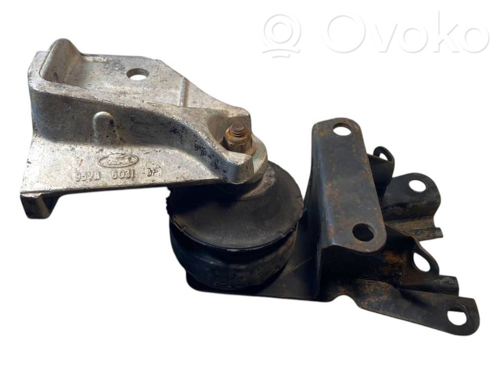 Ford Transit Engine mounting bracket 
