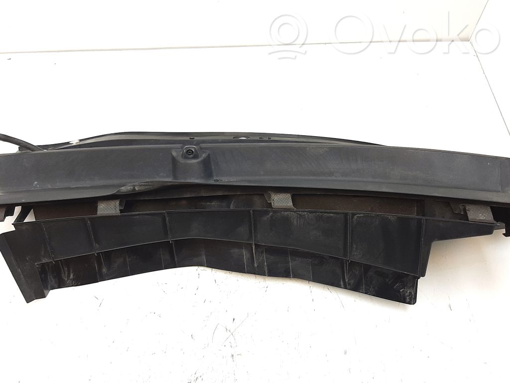 Mazda 2 Wiper trim 