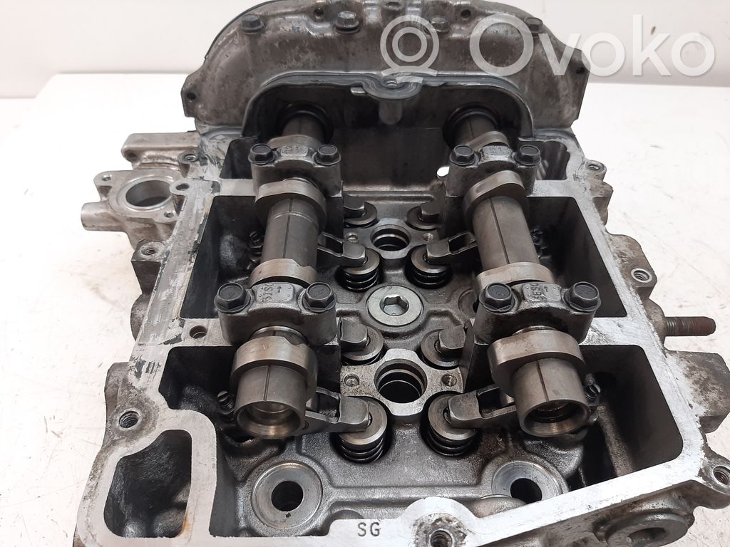 Subaru Legacy Engine head 
